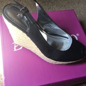 Black bamboo wedges